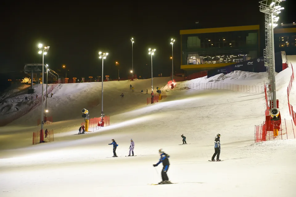Evening skiing at Vorobyovy Gory, February 2023. Photo from the site owner's archive.